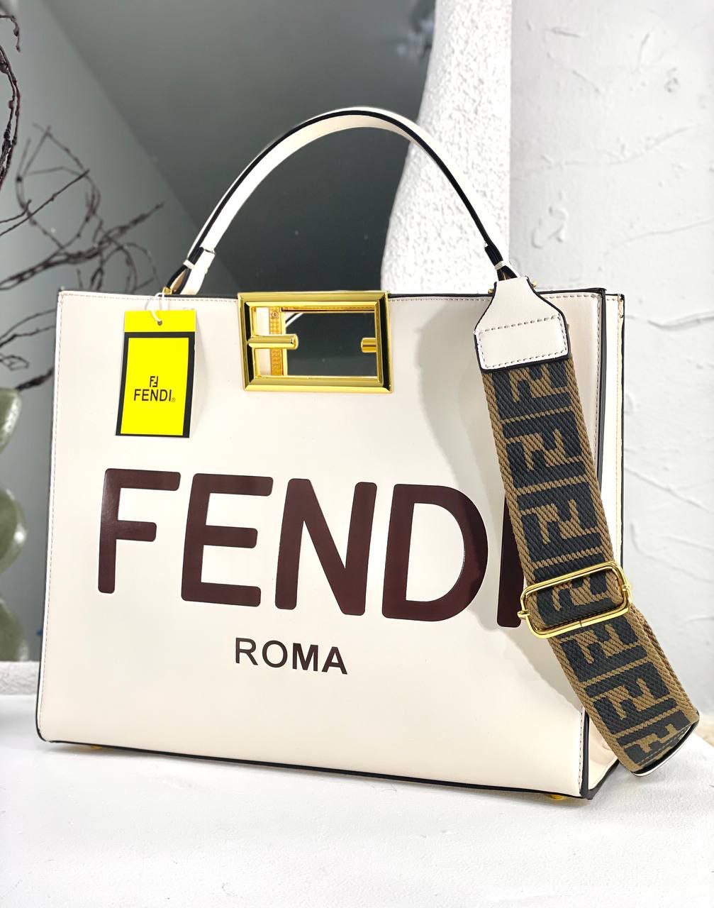 /public/uploads/photos/shares/Suzy bags/IMG_3867.jpeg